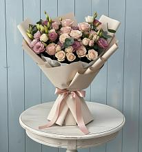 Букет цветов из:  Розы и Лизиантусы в Боре