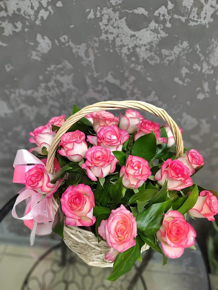 Цветочная композиция из Розы в корзине в Боре
