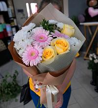 Букет цветов из:  Герберы, Розы и Хризантемы в Боре