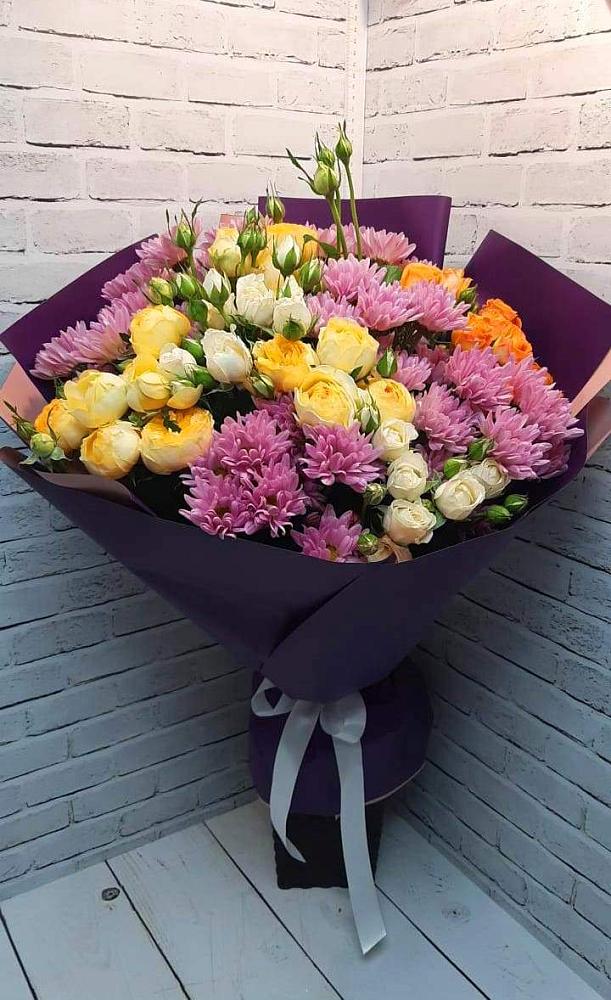 Букет цветов из: Хризантемы и Розы в Боре