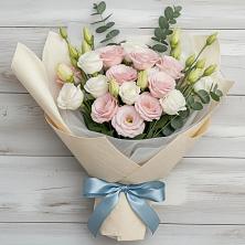 Букет цветов из:  Лизиантусы в Боре