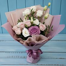 Букет цветов из:  Розы и Лизиантусы в Боре