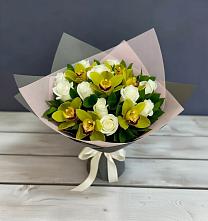 Букет цветов из:  Орхидеи и Розы в Боре