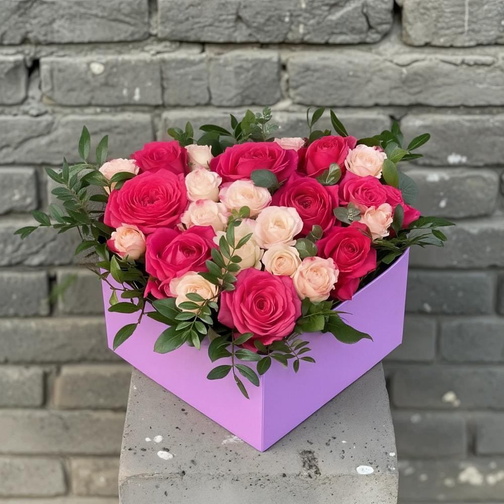 Цветочная композиция из Розы в коробке в Боре