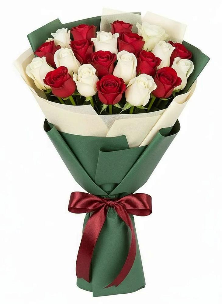 Букет Микс из красных и белых роз в Боре