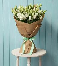 Букет цветов из:  Лизиантусы #REPLACE_PRED# Боре