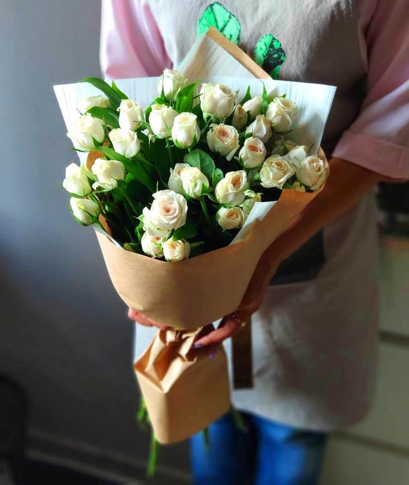 Букет цветов из: Розы в Боре