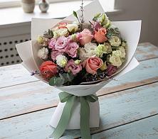 Букет цветов из:  Розы, Лизиантусы и Гвоздики в Боре