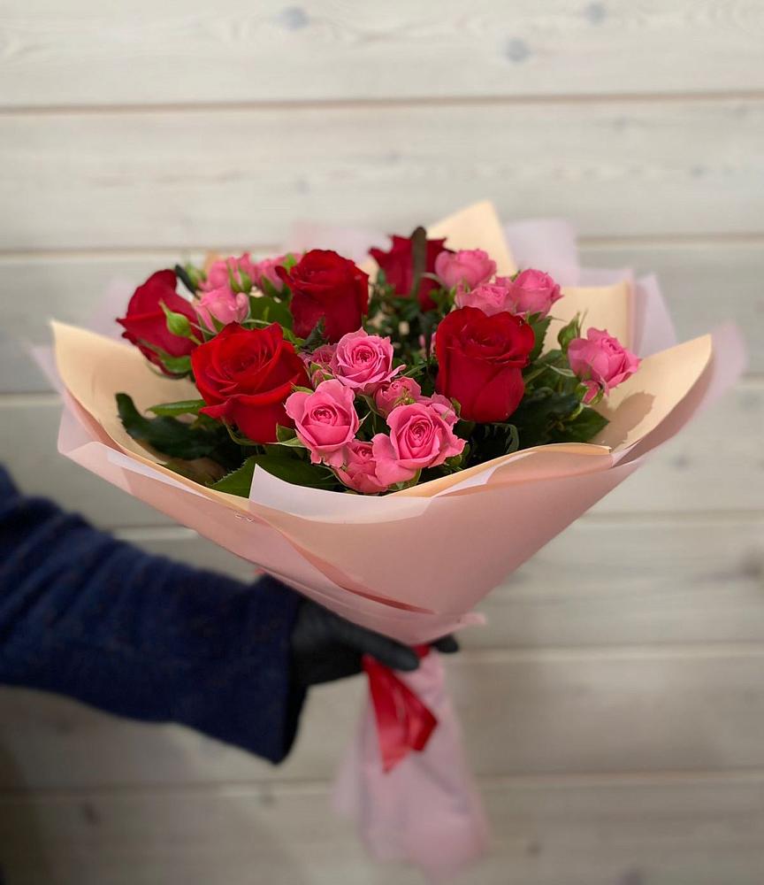 Букет цветов из: Розы в Боре