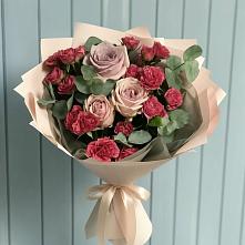 Букет цветов из:  Гвоздики и Розы в Боре