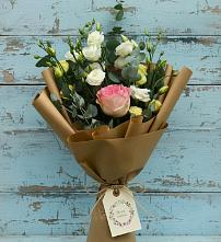 Букет цветов из:  Розы и Лизиантусы #REPLACE_PRED# Боре