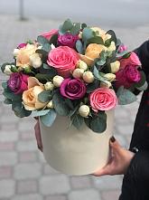 Цветочная композиция из Розы в шляпной коробке в Боре